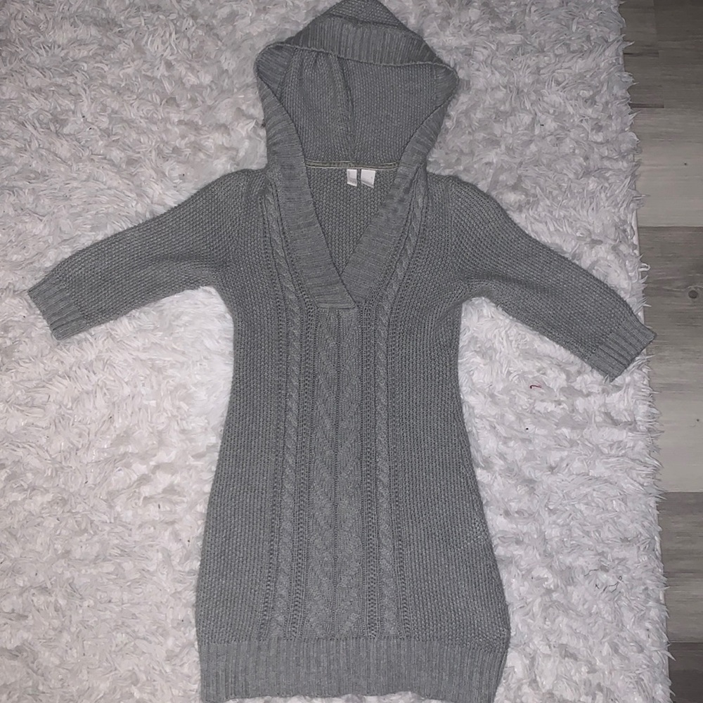 HOODED SWEATER SIZE S !